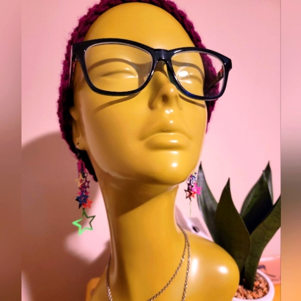 NEW Personality glasses by Isaac Mizrahi. Comfortable fit.